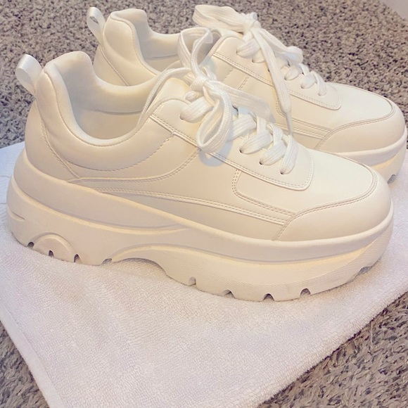 Primark Platform Trainers
Excellent Condition. Worn Once - Picture 4 of 5